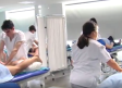 Estudiantes de fisioterapia de la UCLM ofrecen masajes solidarios en Toledo