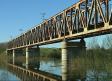 El Puente de Hierro de Miguelturra vuelve a reflejarse sobre las aguas del Guadiana y Bañuelos
