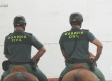 Caballos de la Guardia Civil vigilan los campos de Balazote