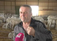 La pasión de un ganadero por sus ovejas se hace viral