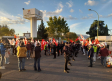 Trabajadores de Navec, en huelga indefinida, se concentran a las puertas de Repsol-Químicas en Puertollano