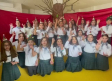 ​El colegio Santa Bárbara de Puertollano canta con Rozalén