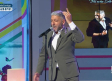 Sergio Pérez canta 'Mi niña Lola'