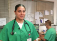 Primer día de trabajo para Alba, MIR en el hospital de Ciudad Real