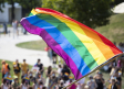La bandera arco iris vuelve a quedarse fuera de balcones de ayuntamientos gobernados por PP y Vox