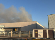 Se reduce la columna de humo: "normalidad en Cabanillas y Alovera y precauciones solo en Azuqueca"