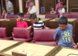 Un problema con los pasaportes retrasa la llegada de un grupo de niños saharauis