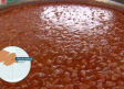 Villacañas despide sus fiestas cocinando magro con tomate