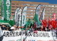 Protesta en el hospital de Albacete de los sanitarios para exigir la recuperación de la carrera profesional