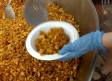 Migas para todo el pueblo en las fiestas de Camarena