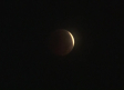 La luna se tiñe de rojo: así se ha visto el eclipse en España