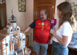 Un bar convertido en un museo de miniaturas de monumentos de Almadén