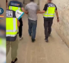 Detenido un conductor de transporte por contactar con una menor y solicitarle contenido sexual