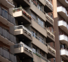 Ayudas a la vivienda | Castilla-La Mancha promete un aval público en la firma de hipotecas para jóvenes