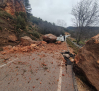 Un desprendimiento en la CM-412 mantiene cortada una de las vías de acceso a la sierra