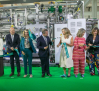 Sánchez y García- Page visitan la planta de electrolizadores de Acelera Cummins en Guadalajara