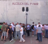 Protesta en Alcolea del Pinar para que se mantengan las paradas de bus en la línea C12 Madrid-Valencia