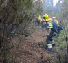 El servicio de extinción de incendios de Castilla-La Mancha logra tener el fuego bajo control en las primeras horas