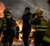 España arde: 3 muertos, miles de evacuados, vías cortadas y en torno a 80.000 hectáreas quemadas