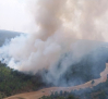 Un incendio en Enguídanos (Cuenca) afecta al paraje del Valle del Cabriel