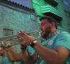Tradicional desfile de peñas en la Fiesta del Vino de Valdepeñas