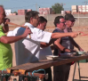 Concurso de tirachinas en las fiestas de Los Navalmorales