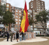 Talavera ya luce su bandera de España sobre una base decorada con cerámica