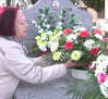 El cementerio de Arenales de San Gregorio recibe a familiares que quieren recordar a sus seres queridos