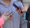 Expertos aconsejar entregar el móvil a los adolescentes a partir de los 16 años