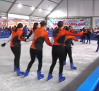 Inaugurada la pista de patinaje sobre hielo del Parque San Julián, primera atracción de la programación navideña de Cuenca