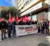 "Trabajamos más, cobramos menos": CC OO se concentra para reivindicar subidas salariales en convenio