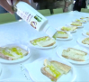 Alumnos de Puertollano degustan el mejor aceite de oliva en un desayuno saludable