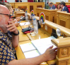 En Toledo sigue la polémica por la colocación de la bandera LGTBI en la fachada del Ayuntamiento