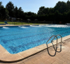 Un hombre de 34 años, herido grave al tirarse de cabeza en una piscina en Robledo