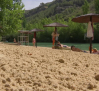 La playa artificial de Cuenca, el lugar ideal para pasar el verano