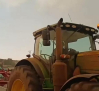 Los agricultores se movilizan para colaborar en la lucha contra el fuego