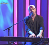 Iván Herzog canta 'Ojalá'