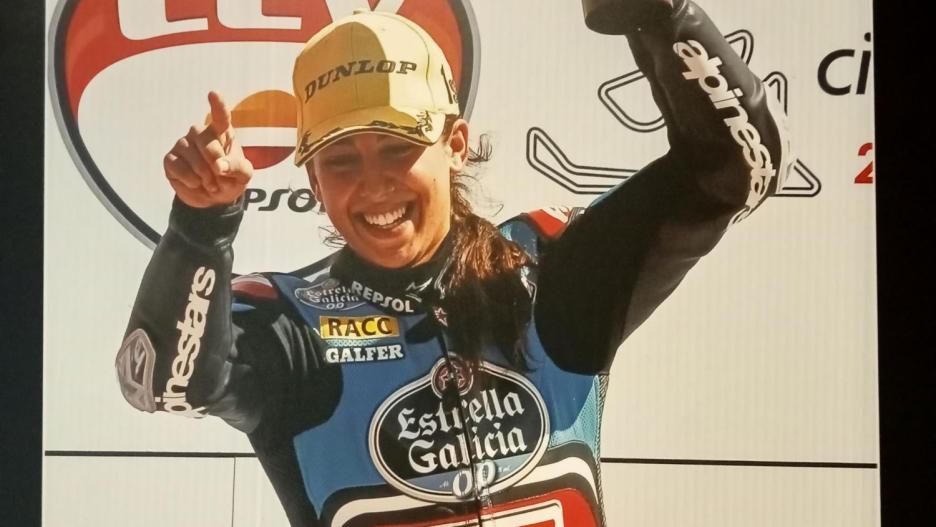La motociclista María Herrera, una de las protagonistas de la exposición "Mujer y Deporte"