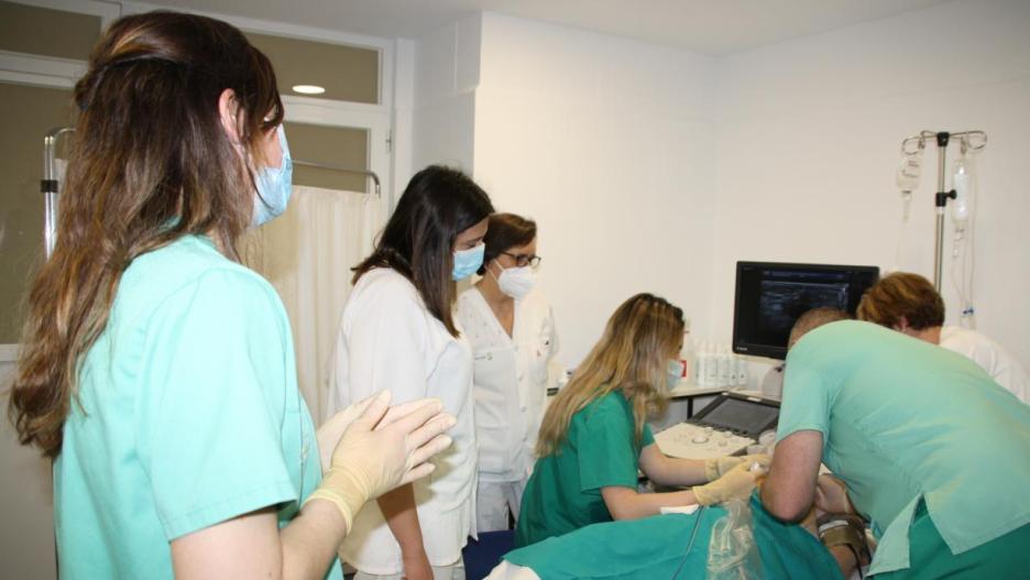 El servicio de Radiología del Hospital de Cuenca incorpora técnicas intervencionistas pioneras en el tratamiento y extirpación de lesiones mamarias