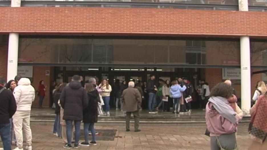 Más de 800 personas se presentan a las pruebas para personal sanitario en Castilla-La Mancha