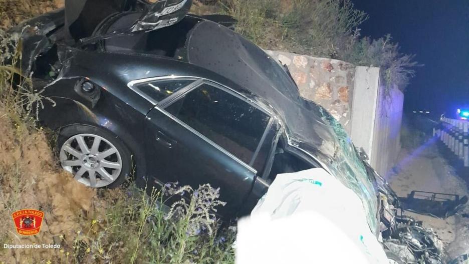 Muere un hombre al precipitarse el vehículo que conducía por un puente en Burujón