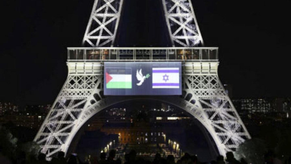 PARÍS, 21/09/2025.- Fotografía de la Torre Eiffel con las banderas palestina y de Israel tomada por Anne Hidalgo. París apoya la iniciativa presentada ante las Naciones Unidas por el presidente de la República Francesa para el reconocimiento del Estado de Palestina. París expresa su solidaridad con todas las víctimas civiles palestinas e israelíes. EFE/ Instagram Anne Hidalgo SOLO USO EDITORIAL/SOLO DISPONIBLE PARA ILUSTRAR LA NOTICIA QUE ACOMPAÑA (CRÉDITO OBLIGATORIO)