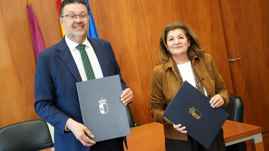 CMM y la consejería de Educación, Cultura y Deportes firman un acuerdo que garantiza la cobertura integral de la Feria de Artes Escénicas y Musicales