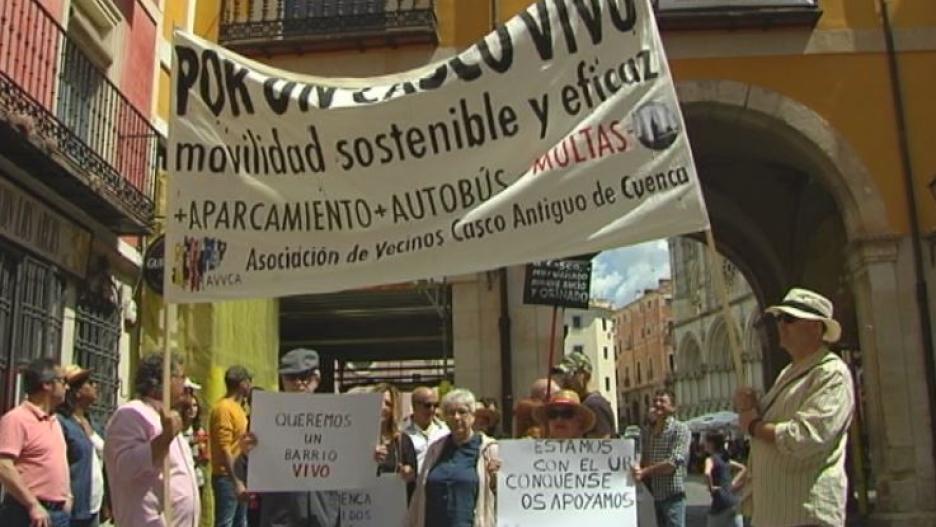 Manifestación Cuenca plan movilidad casco histórico