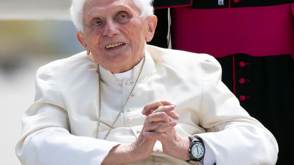 FILED - 22 June 2020, Bavaria, Freising: Pope Emeritus Benedict XVI arrives at the airport for his return flight to the Vatican. Pope Emeritus Benedict XVI has admitted that he made a false statement during an investigation into child sexual abuse in the 