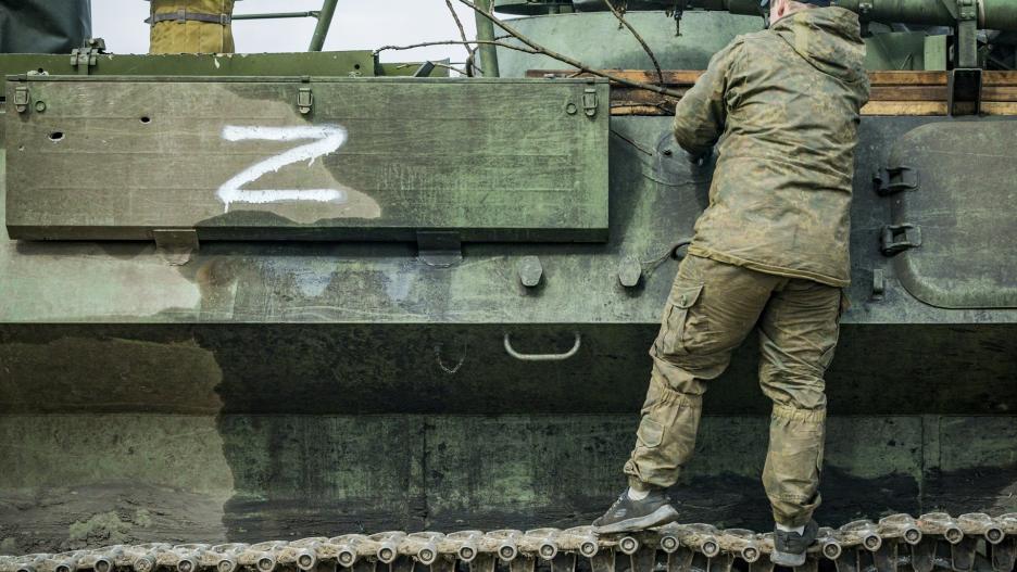 Soldado ucraniano en un vehículo blindado capturado con el símbolo Z del ejército ruso en Kharkiv, Ucrania
CELESTINO ARCE LAVIN / ZUMA PRESS / CONTACTOPHOTO
29/9/2022 ONLY FOR USE IN SPAIN
