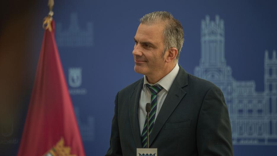 Javier Ortega Smith, portavos del grupo municipal Vox en el Ayuntamiento de Madrid
VOX
27/9/2022