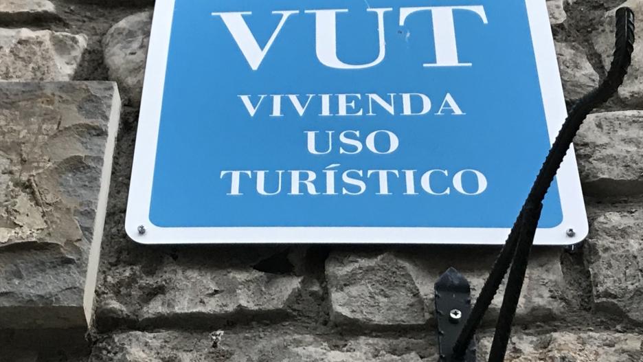 Cartel de Vivienda Uso Turístico (ARCHIVO)