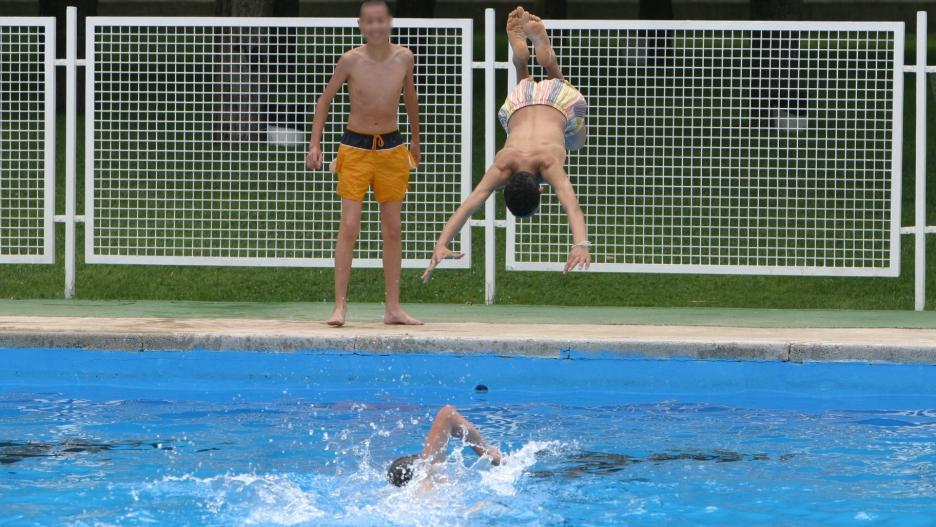 Campaña de prevención de lesiones medulares por malas zambullidas.