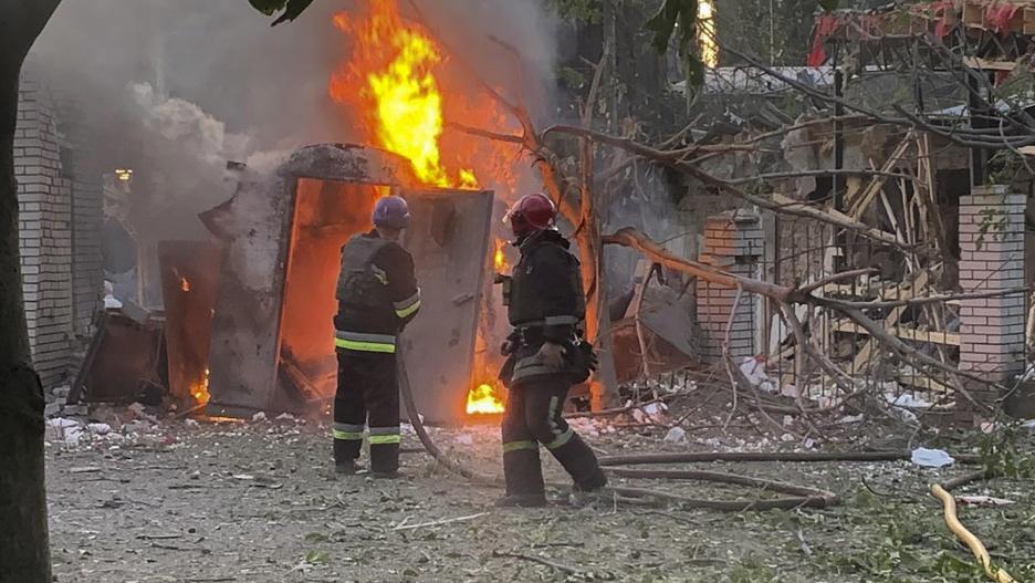 Donetsk (Ukraine), 09/08/2023.- A handout picture made available by the State Emergency Service of Ukraine shows firefighters working in the aftermath of a rocket attack in Zaporizhzhia, Ukraine, 09 August 2023 amid the Russian invasion. At least two people died and seven others were injured when a rocket hit a church, the State Emergency Service reported. (Rusia, Ucrania) EFE/EPA/STATE EMERGENCY SERVICE HANDOUT HANDOUT EDITORIAL USE ONLY/NO SALES